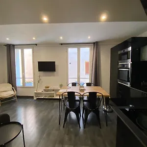 2 Pièces La Tour Appartement